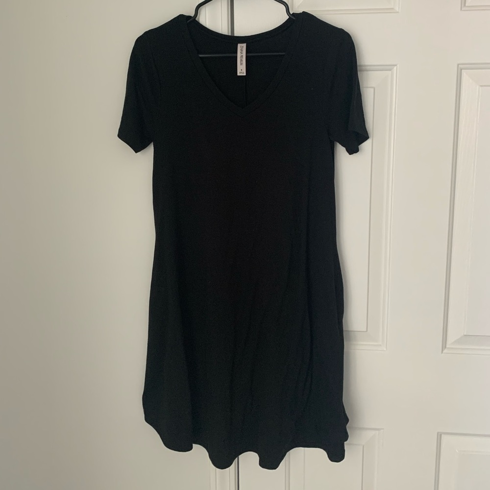 Black piko dress, with pockets
